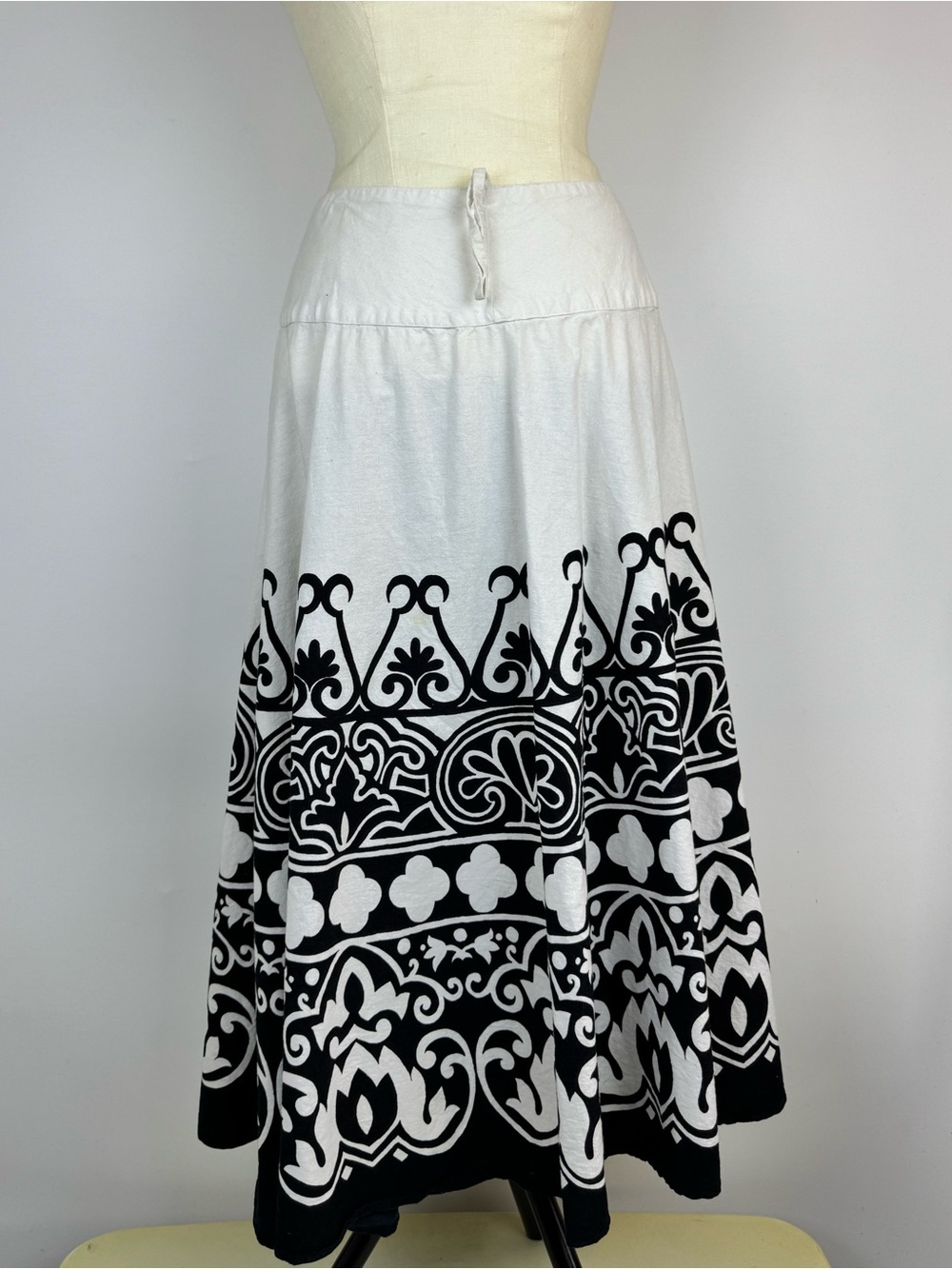 Ashley Stewart Black & White Maxi Skirt with Ornate Border Print